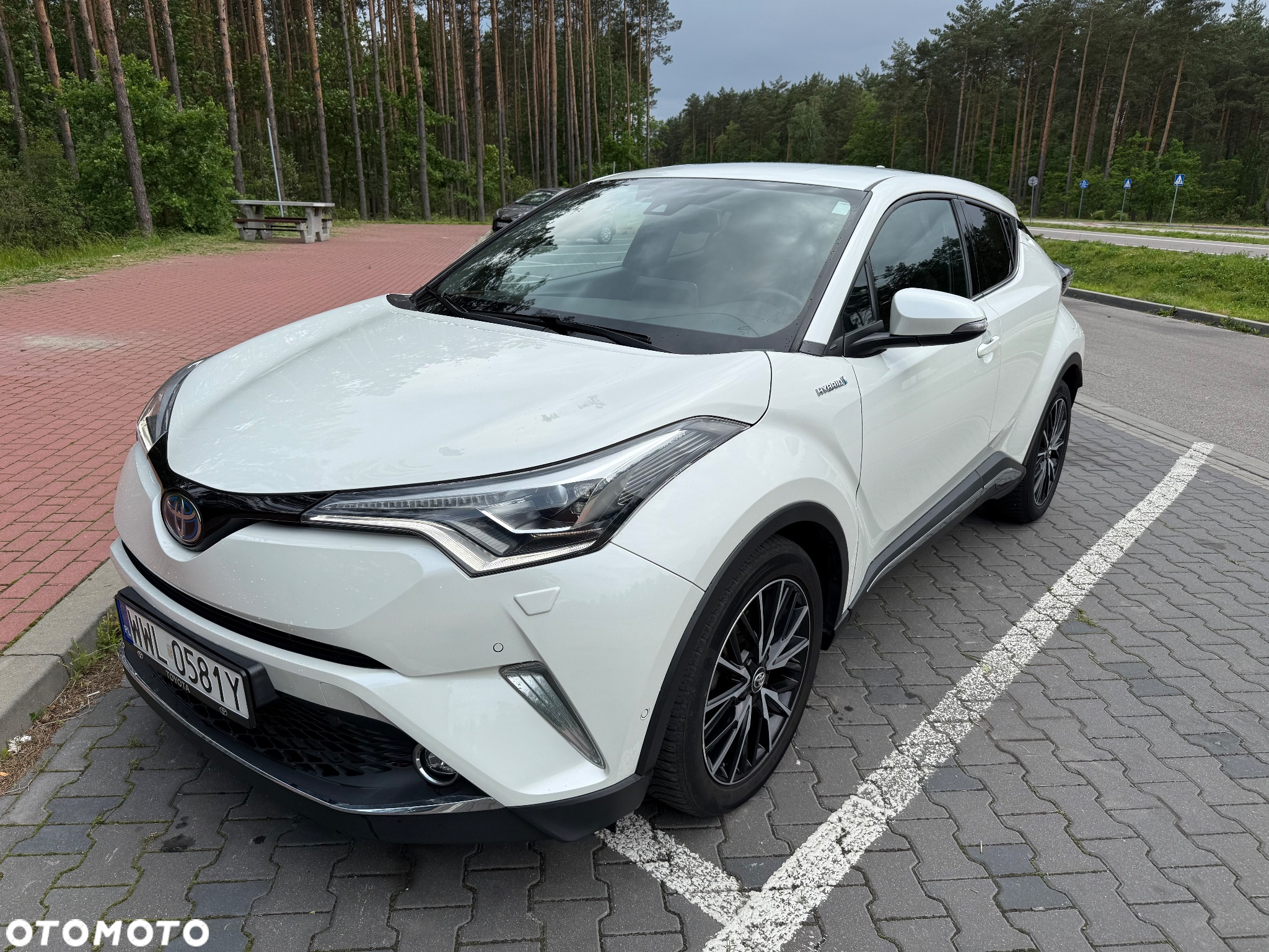 Toyota C-HR 1.8 Hybrid Prestige - 2