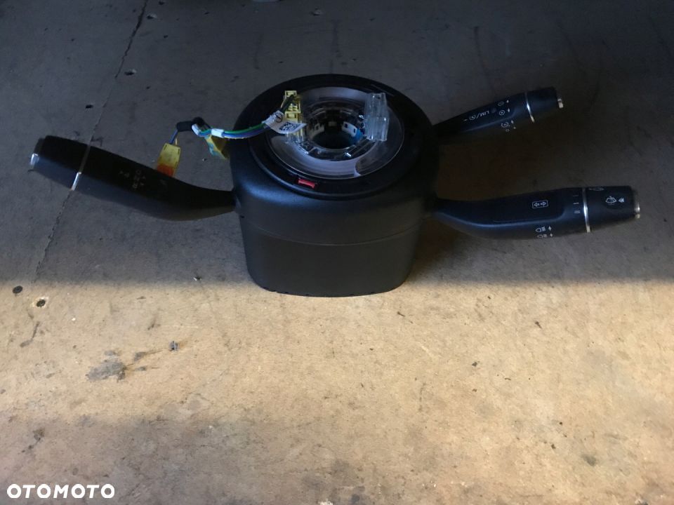 MERCEDES 212 przelaczniki tasma A 2129008215 - 1