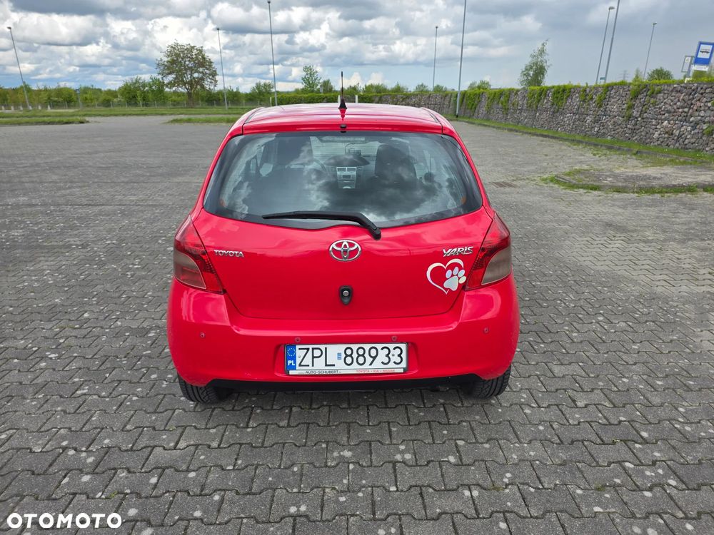 Toyota Yaris 1.0 VVT-i Sol - 9