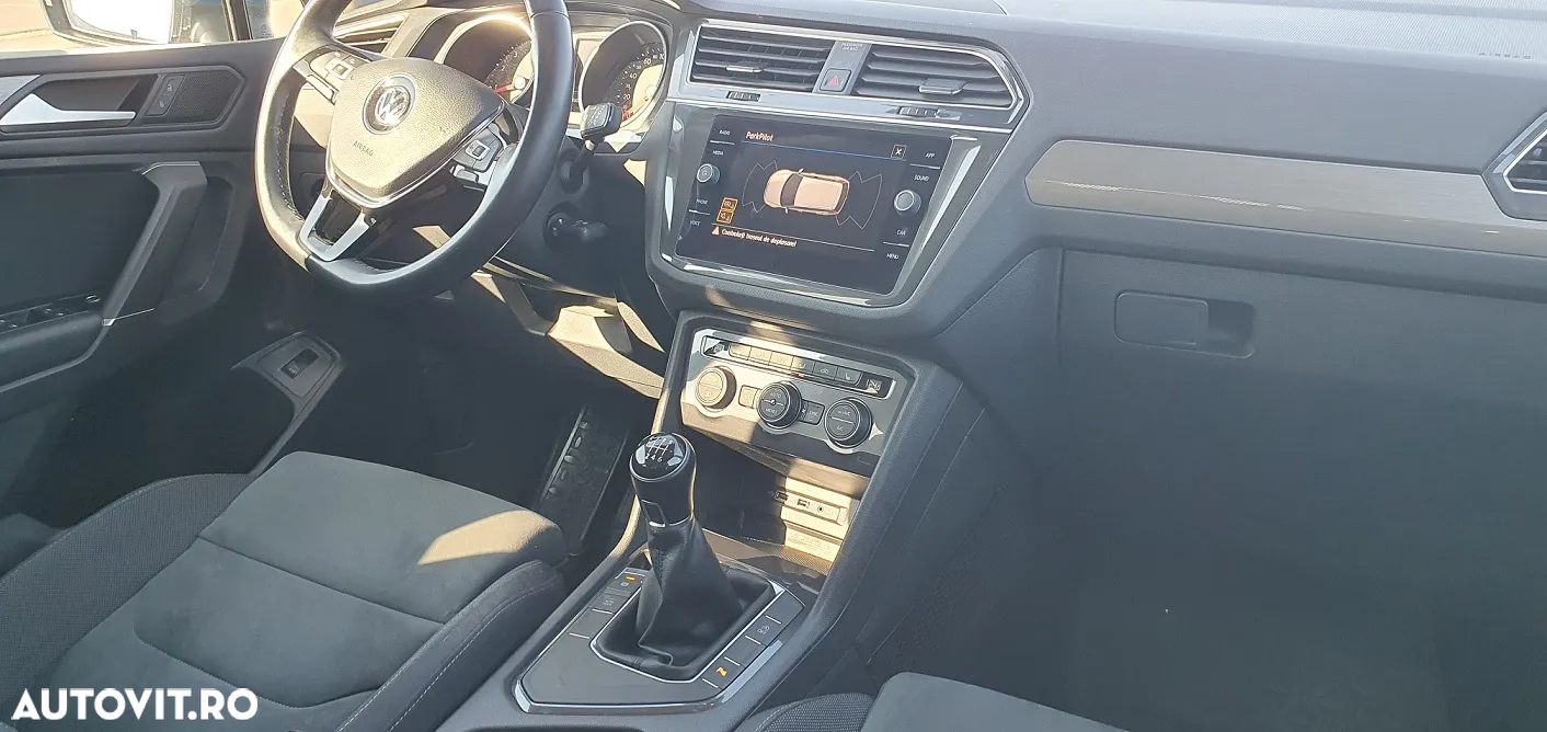 Volkswagen Tiguan 1.5 TSI ACT Comfortline - 27