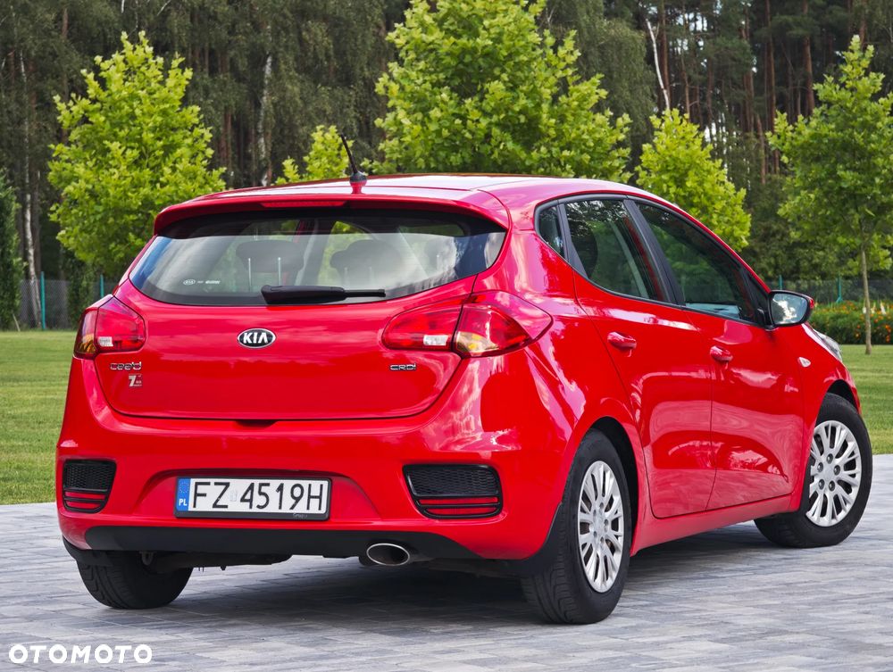 Kia Ceed 1.6 CRDi L Business Line DCT - 3
