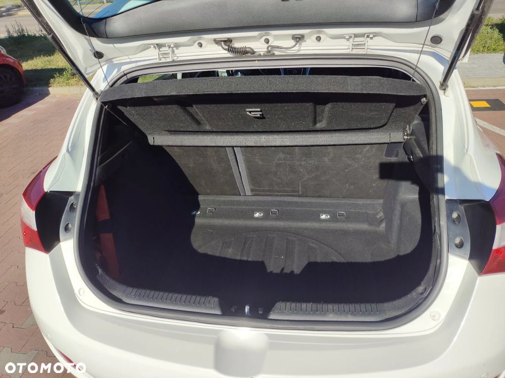 Hyundai i30 1.4 CRDi Base - 6
