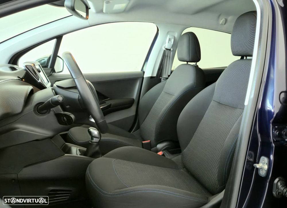 Peugeot 208 1.2 PureTech Style - 6