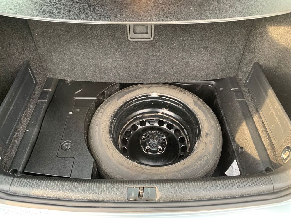 Volkswagen Passat Variant 1.6 TDI BlueMotion Technology Trendline - 29