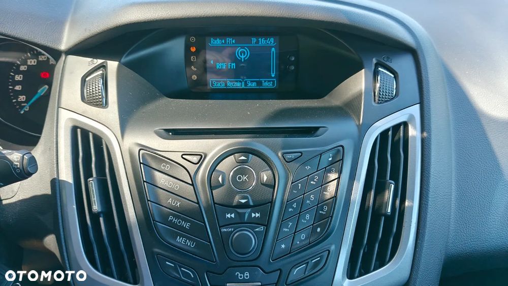 Ford Focus 1.6 Ambiente - 17