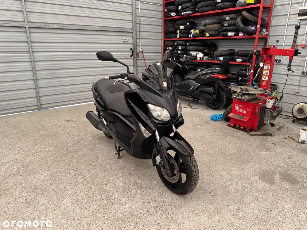 Yamaha X-max - 1