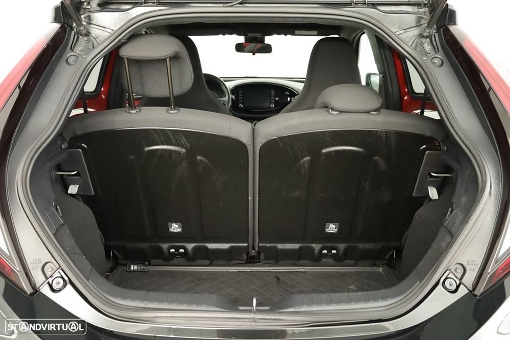 Toyota Aygo 1.0 X-Play - 22