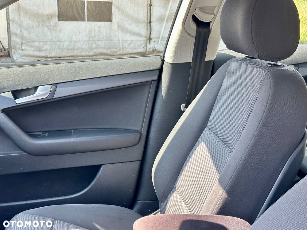 Audi A3 ver-1-6-ambition - 11