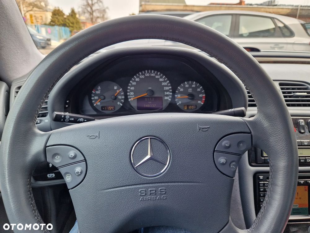 Mercedes-Benz CLK - 20