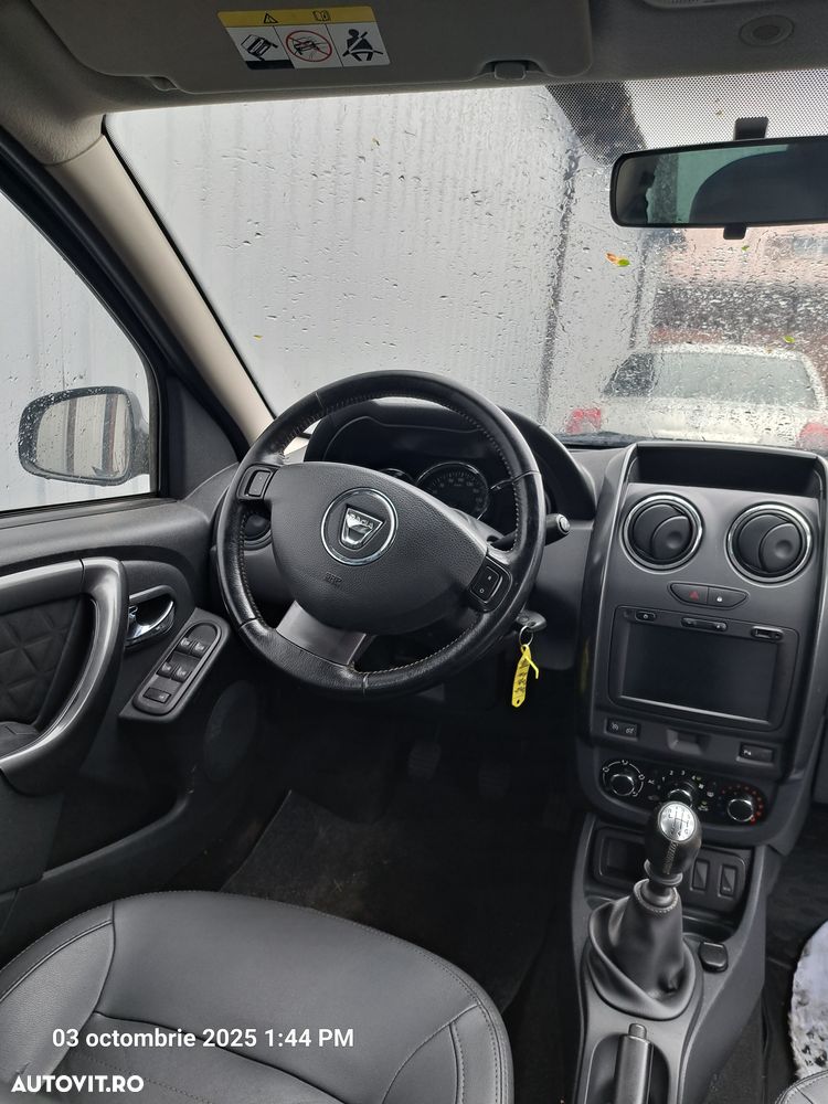 Dacia Duster 1.2 TCe 4x2 Laureate - 1