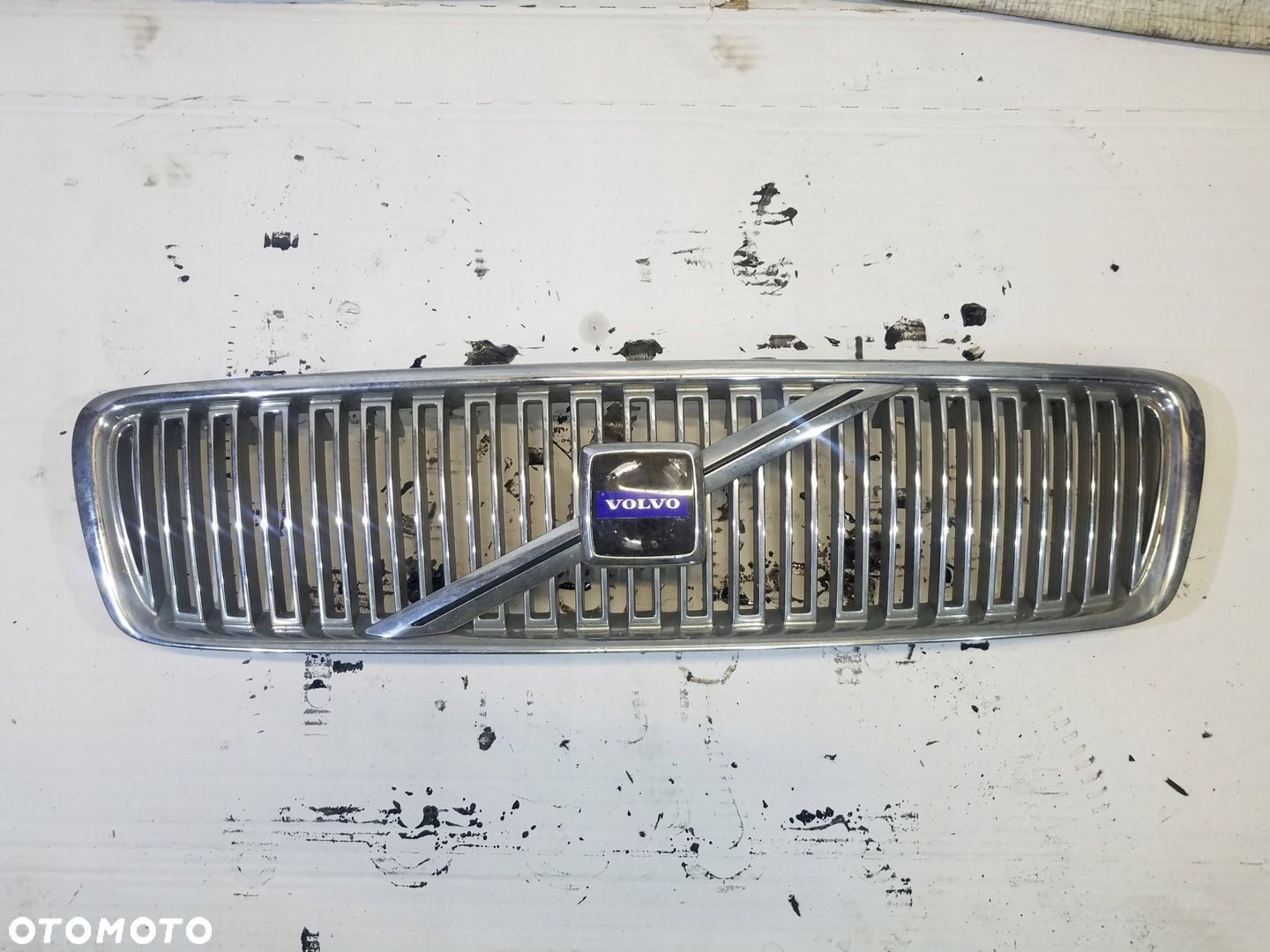 ATRAPA GRILL ZDERZAKA VOLVO V70 II 9190385 - 1