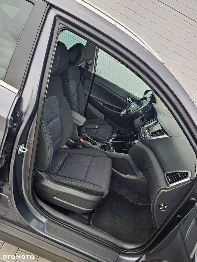 Hyundai Tucson blue 1.6 GDi 2WD Navi - 34