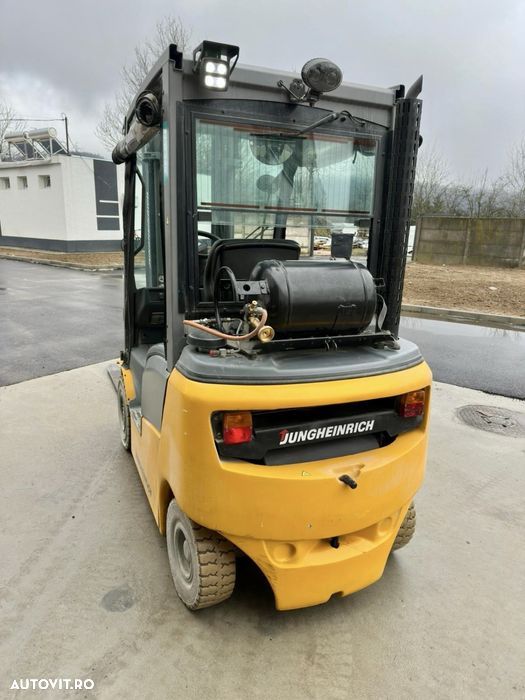 Jungheinrich TFG 320 - 3