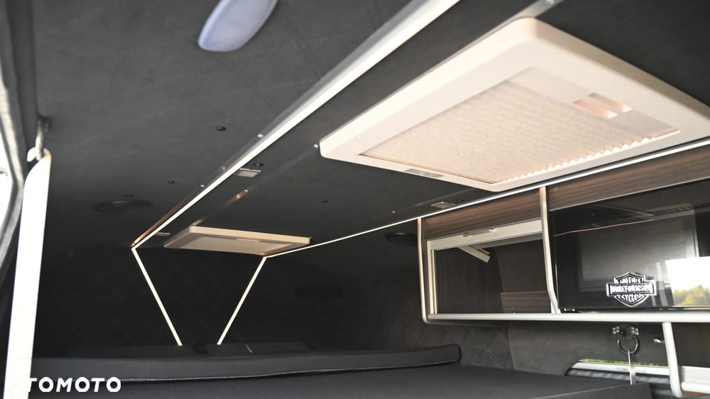 Mercedes-Benz Sprinter - 28