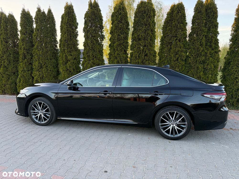 Toyota Camry 2.5 Hybrid Executive CVT - 14