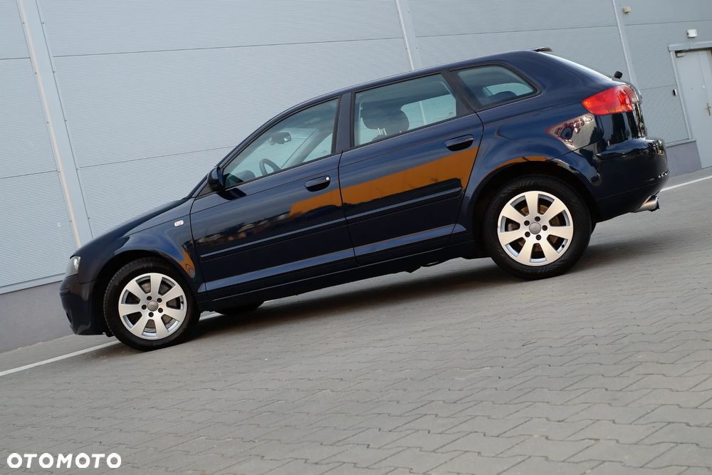 Audi A3 Sportback 2.0 TFSI Attraction - 4