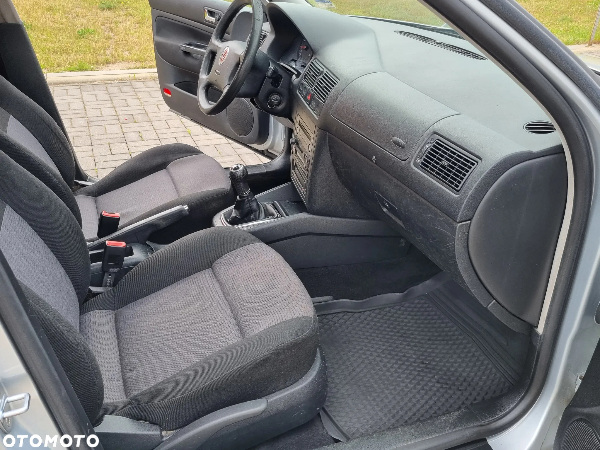 Volkswagen Golf IV 1.6 Basis - 17