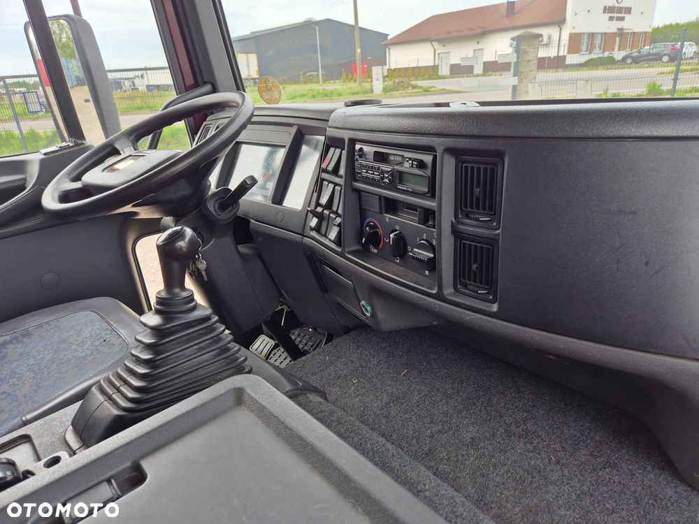 Volvo FL6 - 13
