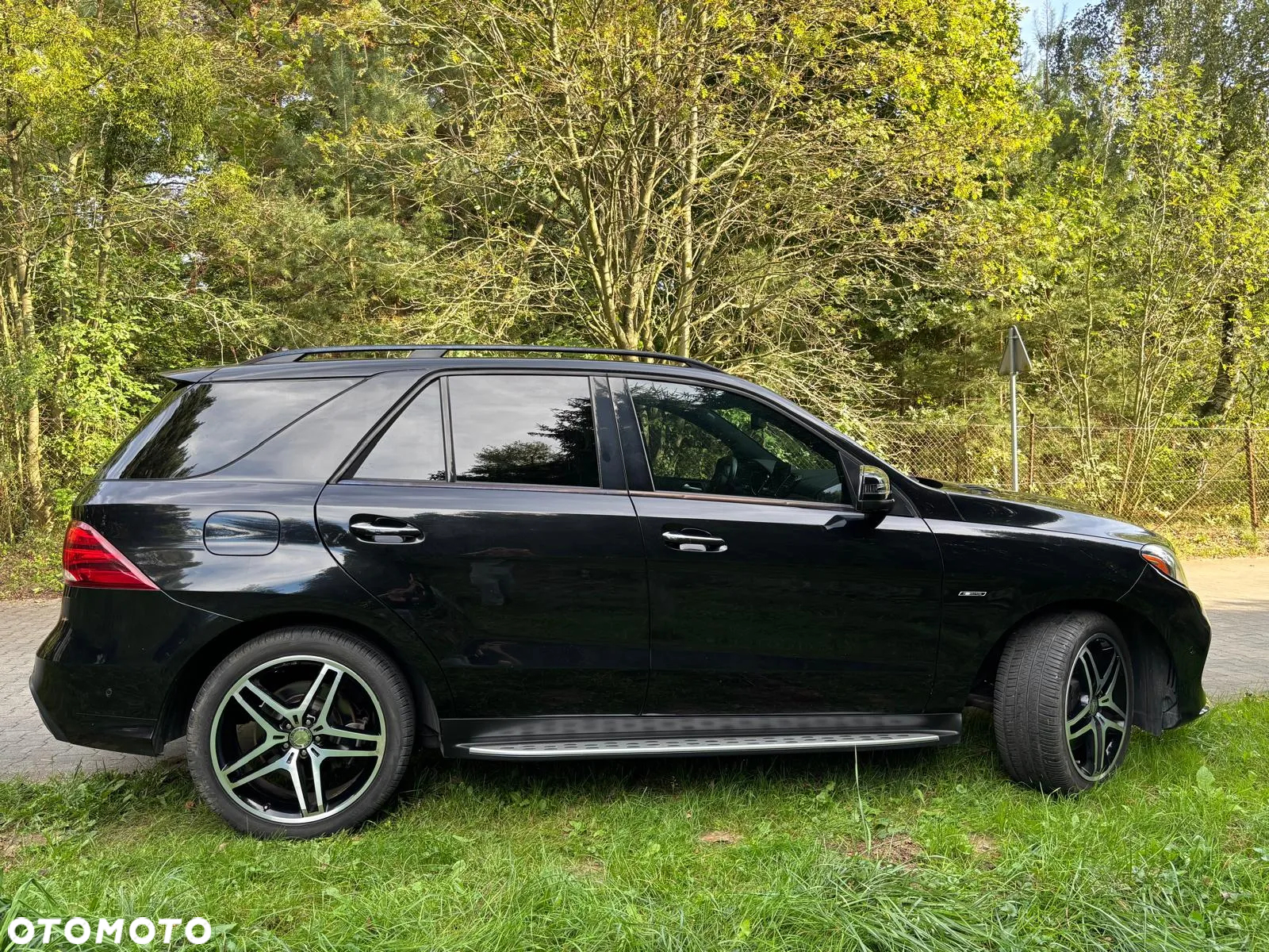 Mercedes-Benz GLE 450 AMG 4Matic 9G-TRONIC Exclusive - 4
