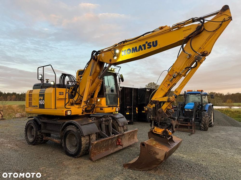 Komatsu PW160-8 6450mtg , 16 TON - 2