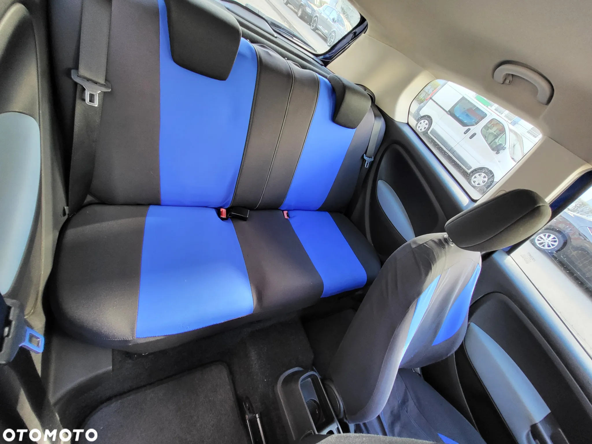Fiat Grande Punto - 15