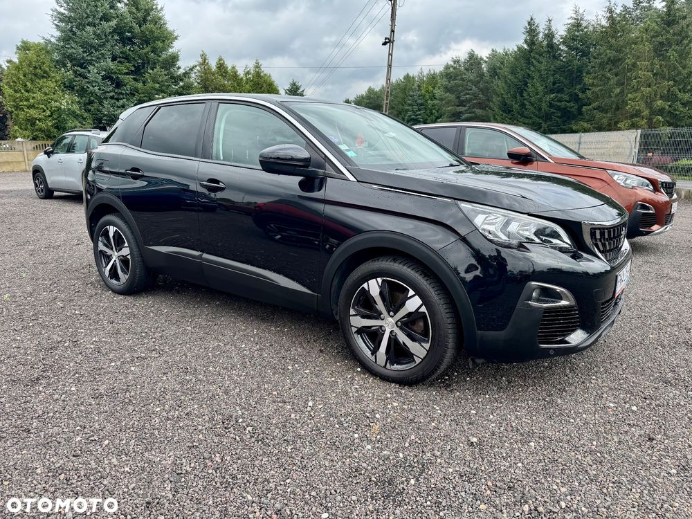 Peugeot 3008 1.2 PureTech Allure S&S - 10