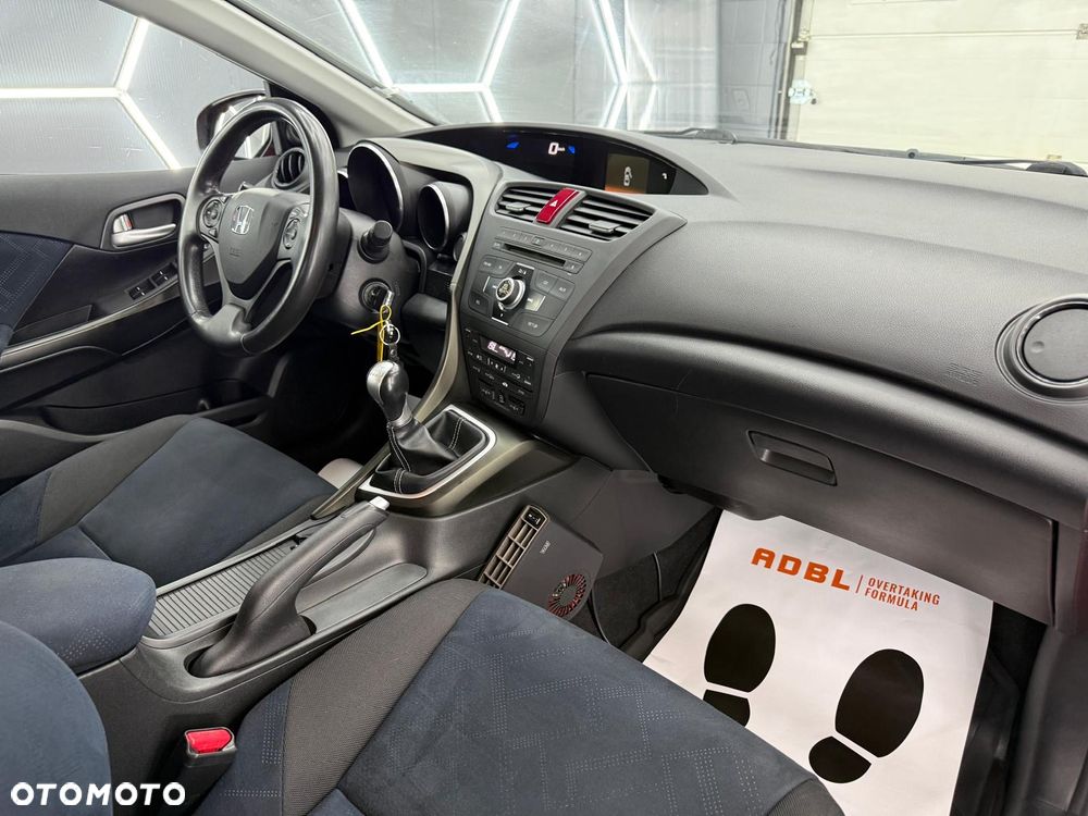 Honda Civic 1.8 i-VTEC Sport - 31