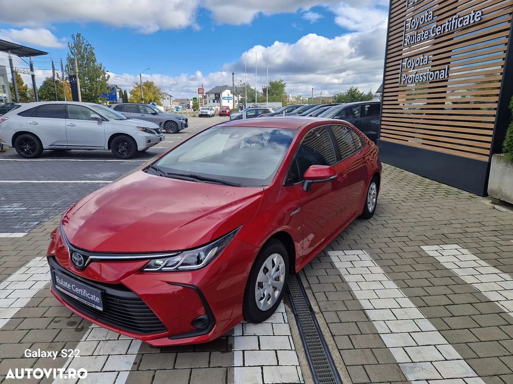 Toyota Corolla Sedan 1.8 HSD Business - 3