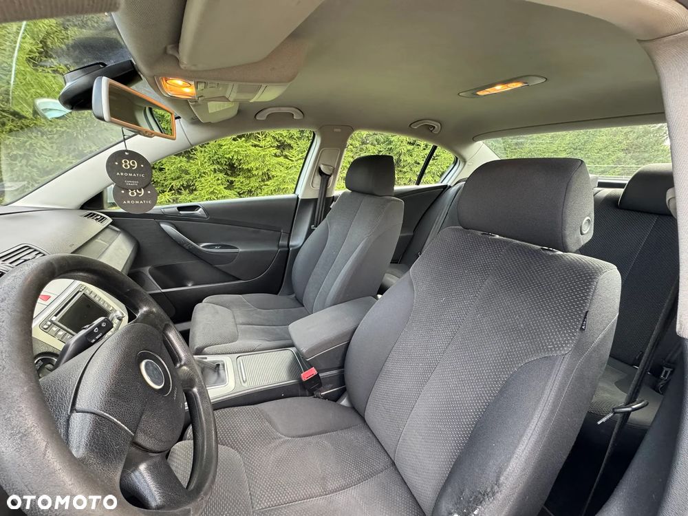 Volkswagen Passat 2.0 TDI Individual - 7