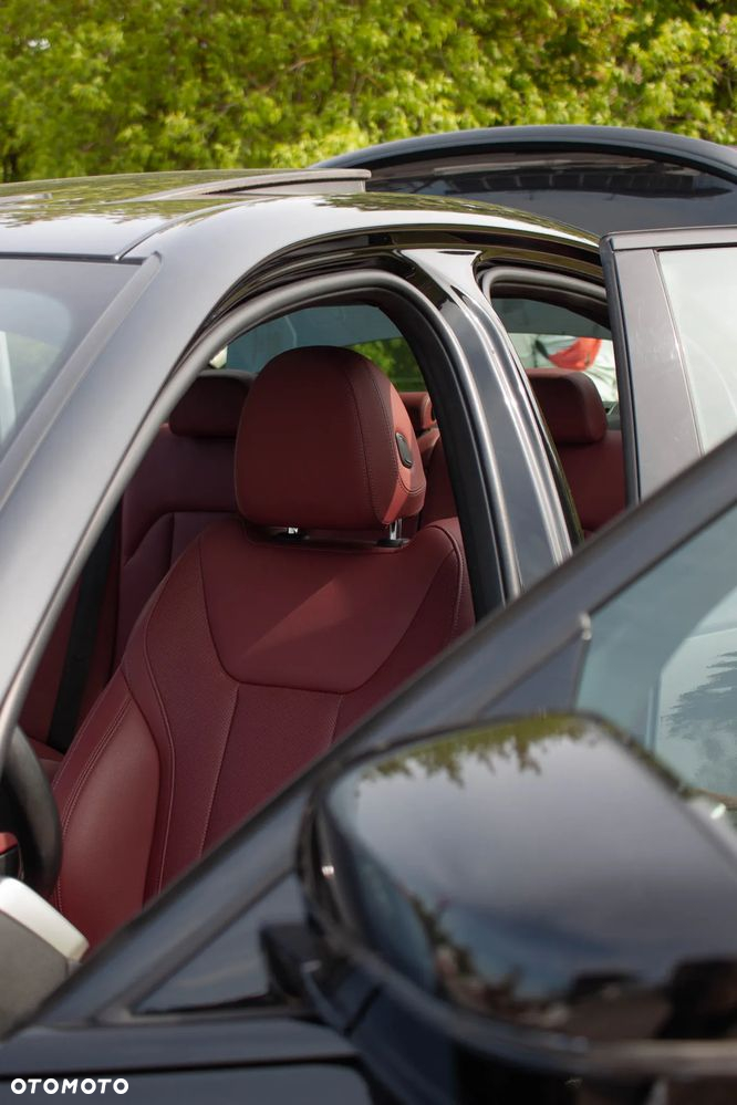 BMW Seria 3 330i M Sport sport - 5