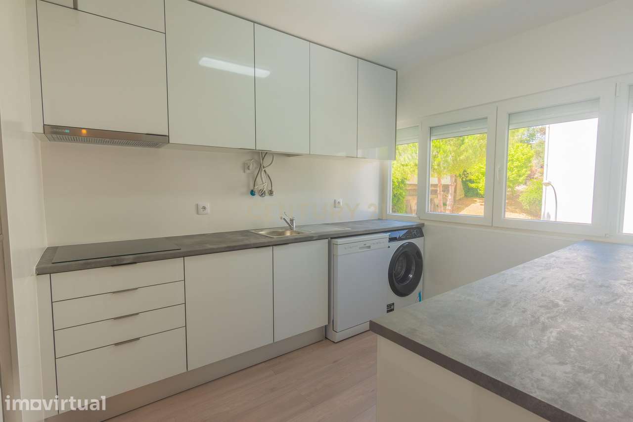 Arrendamento T2 em Paço de Arcos com cozinha equipada - Grande imagem: 2/26