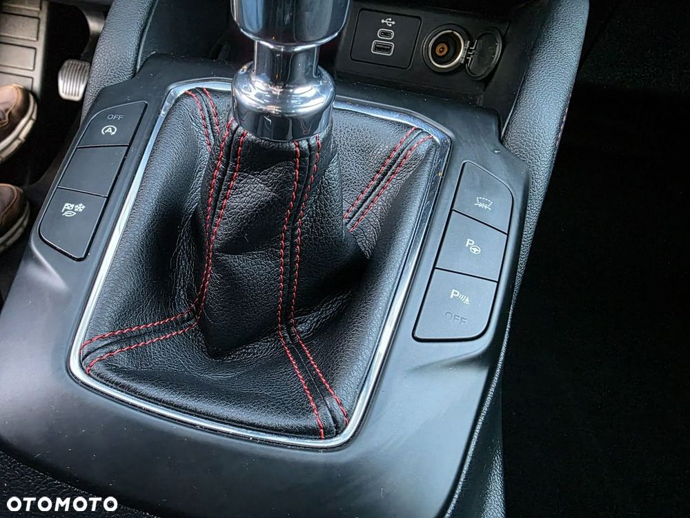 Ford Kuga - 20