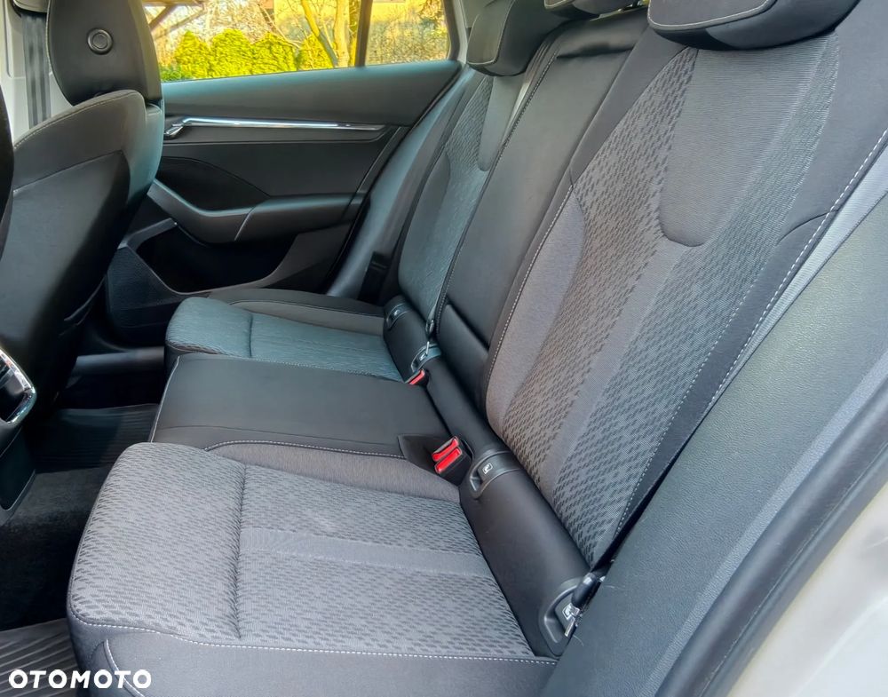 Skoda Octavia 1.5 TSI ACT Style - 17