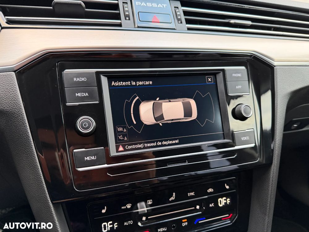 Volkswagen Passat 2.0 TDI DSG Highline - 22