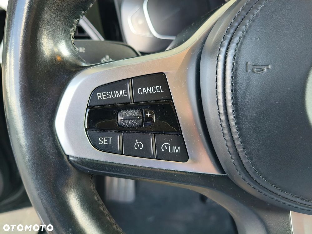 BMW Seria 3 318i - 16