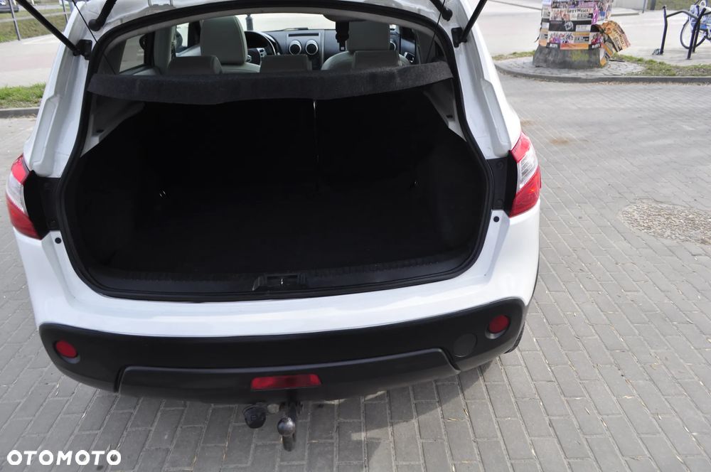 Nissan Qashqai 2.0 CVT tekna - 10