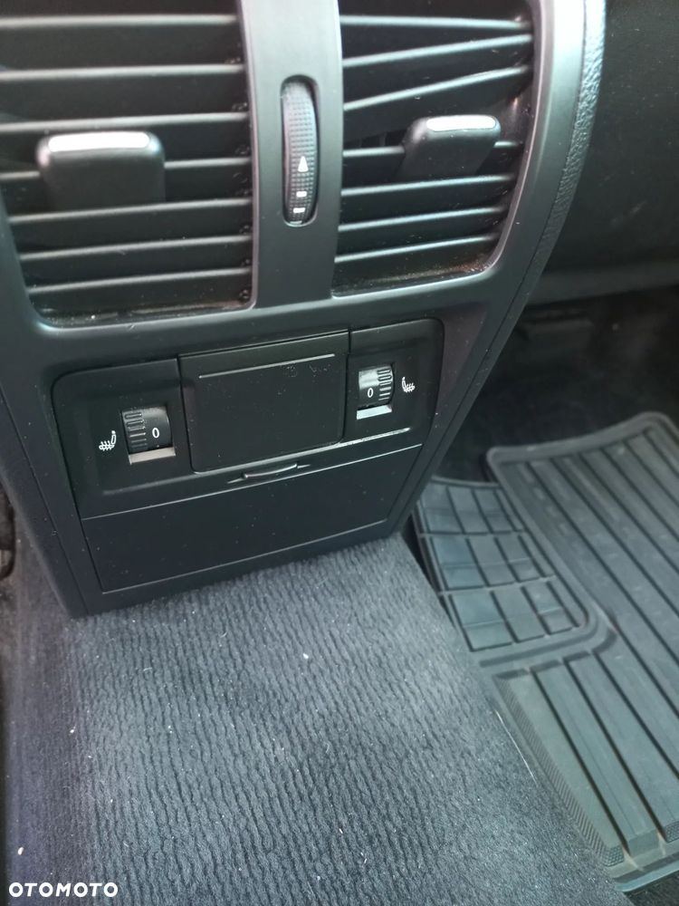 Volkswagen Passat Alltrack - 11