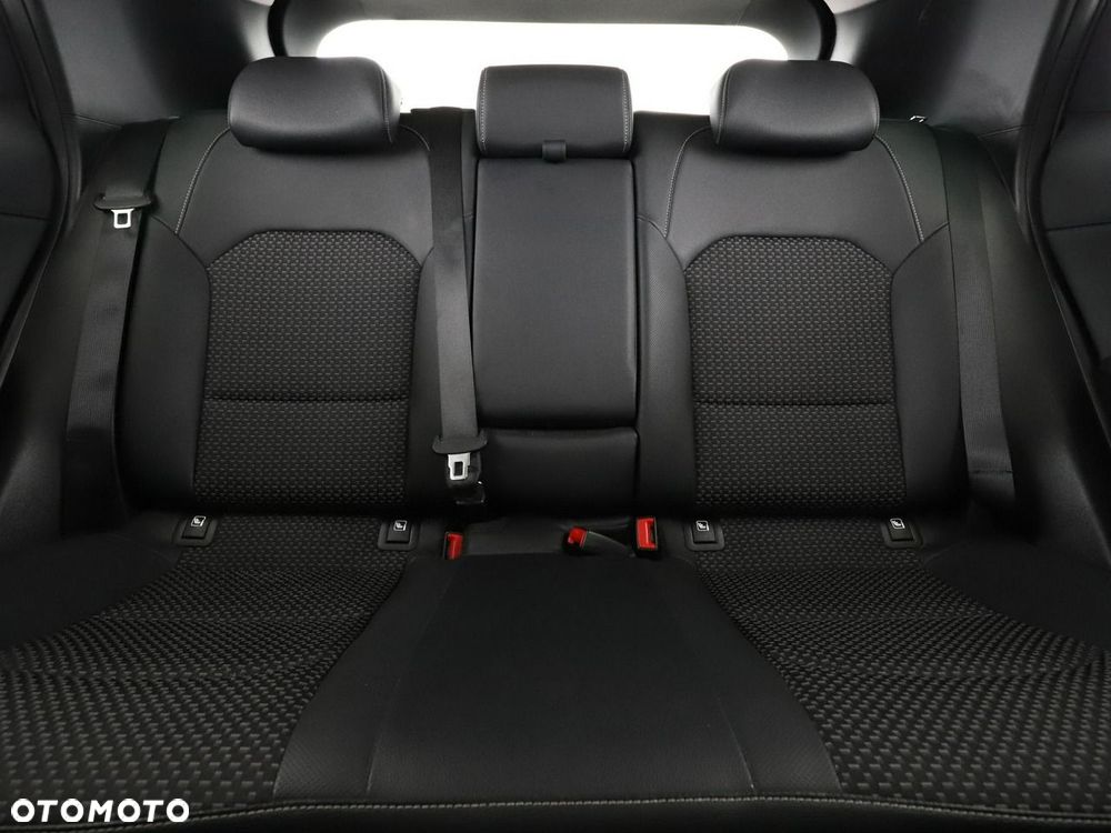 Kia XCeed 1.6 CRDi (48V Mild-Hybrid) DCT7 SPIRIT - 19