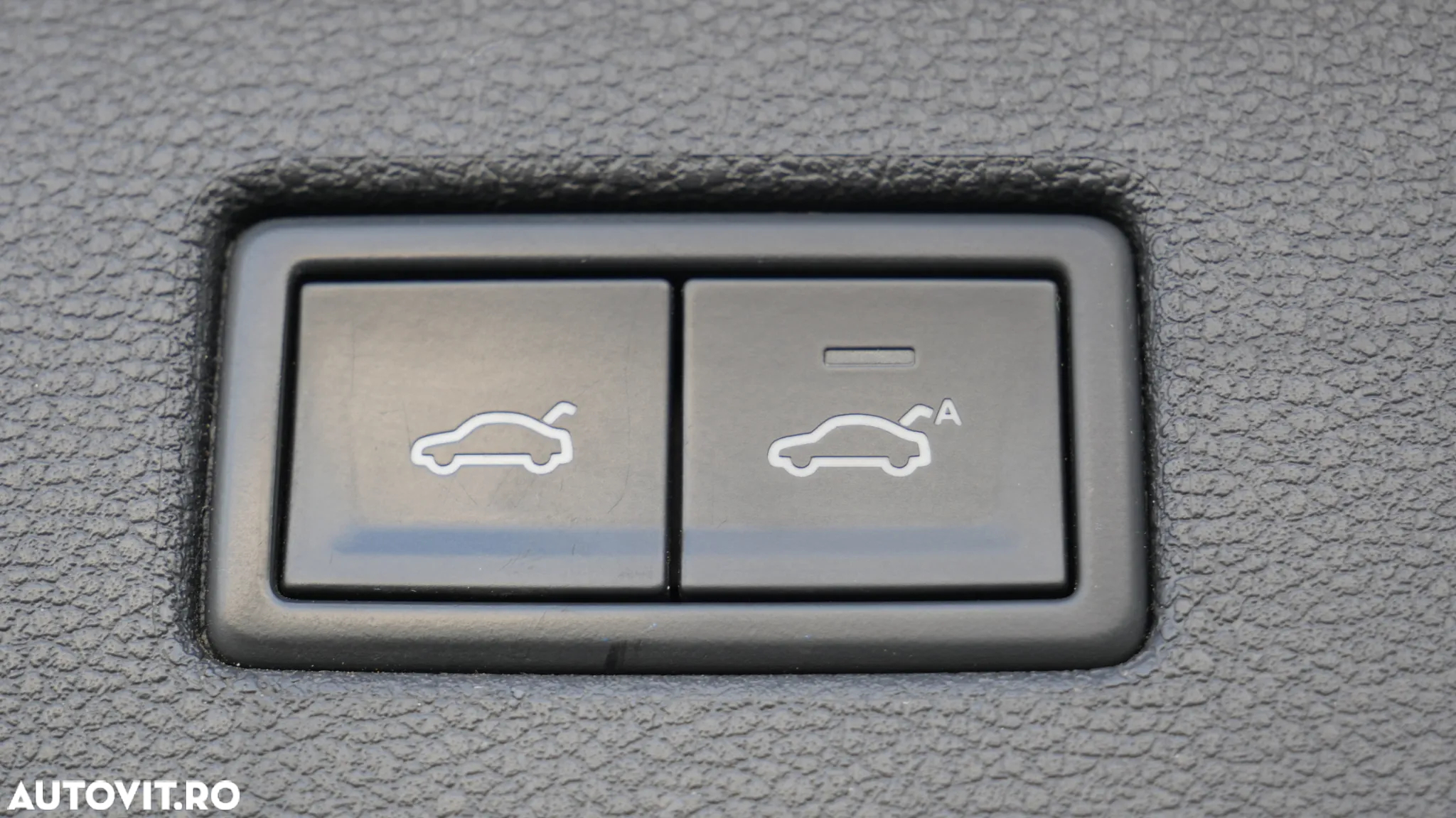 Volkswagen Tiguan - 34