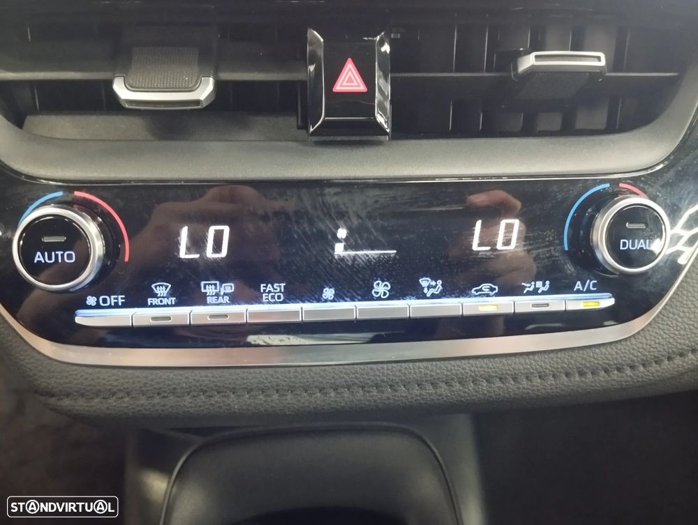 Toyota Corolla SD 1.6 Exclusive - 25
