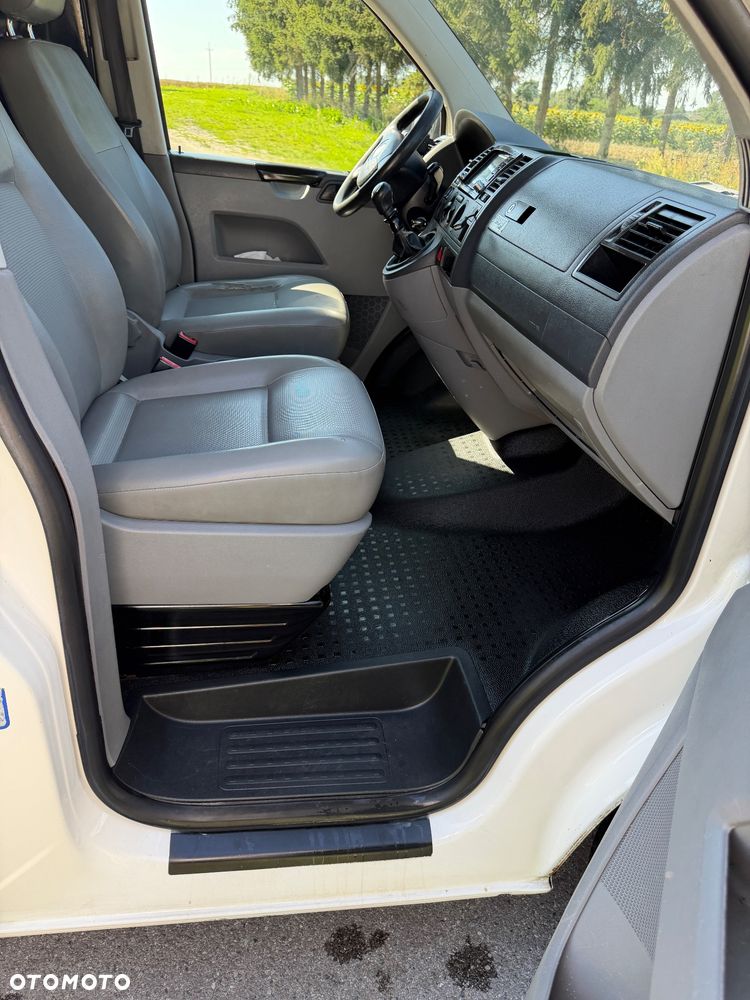 Volkswagen Transporter - 23