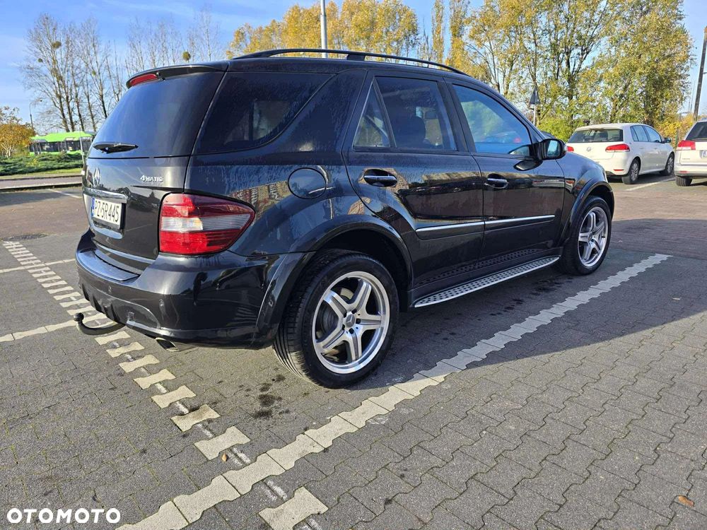 Mercedes-Benz ML - 10