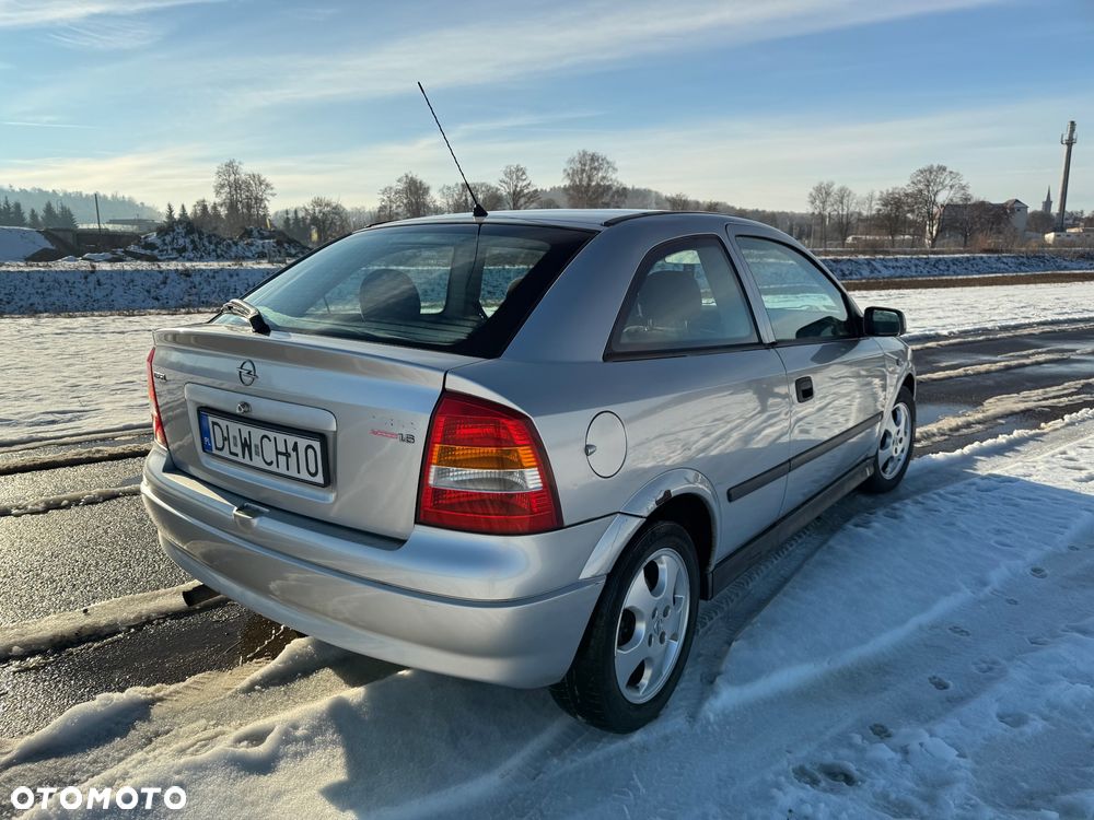 Opel Astra 1.6 - 5