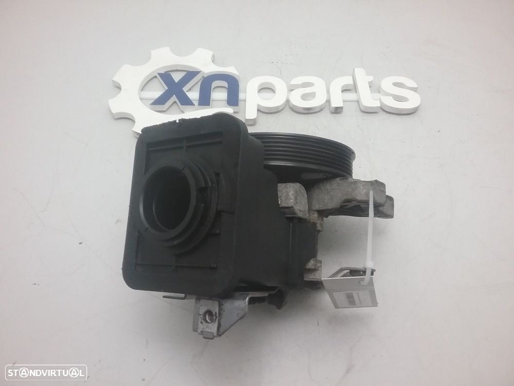 Bomba direcção assistida BMW X3 (E83) 2.0 d REF. MOTOR M47 D20 (204D4) - 3