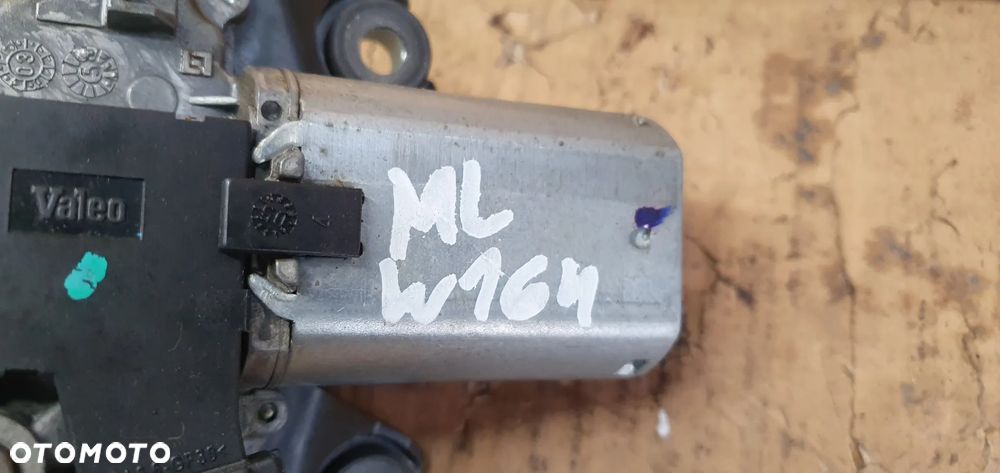 Silniczek wycieraczki tył tylnej Mercedes ML W164 - 6