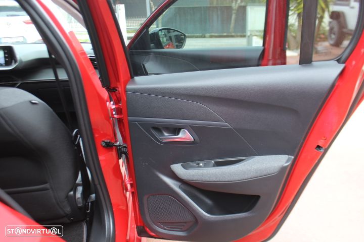 Peugeot e-208 Style - 24