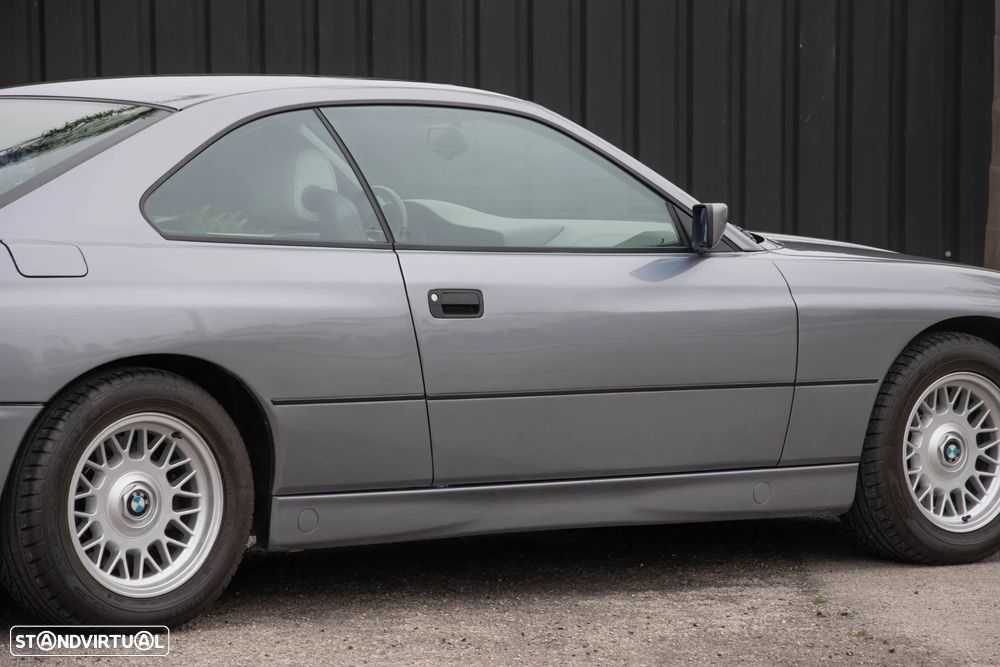 BMW 850 i A - 9
