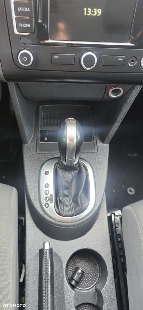 Volkswagen Touran 1.6 TDI DPF DSG Trendline - 18