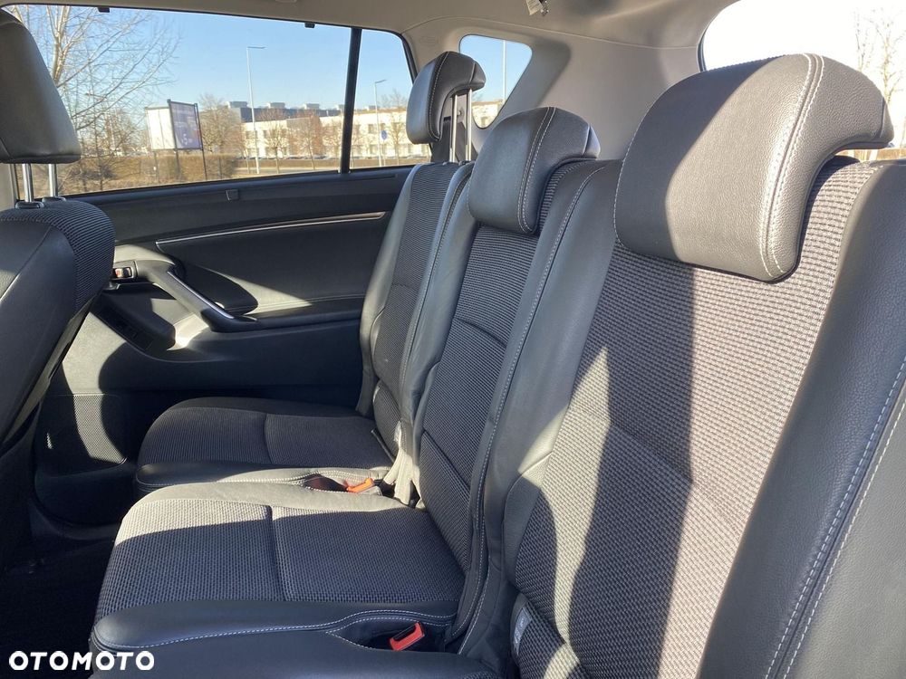 Toyota Verso 1.8 Prestige 7os EU6 - 13