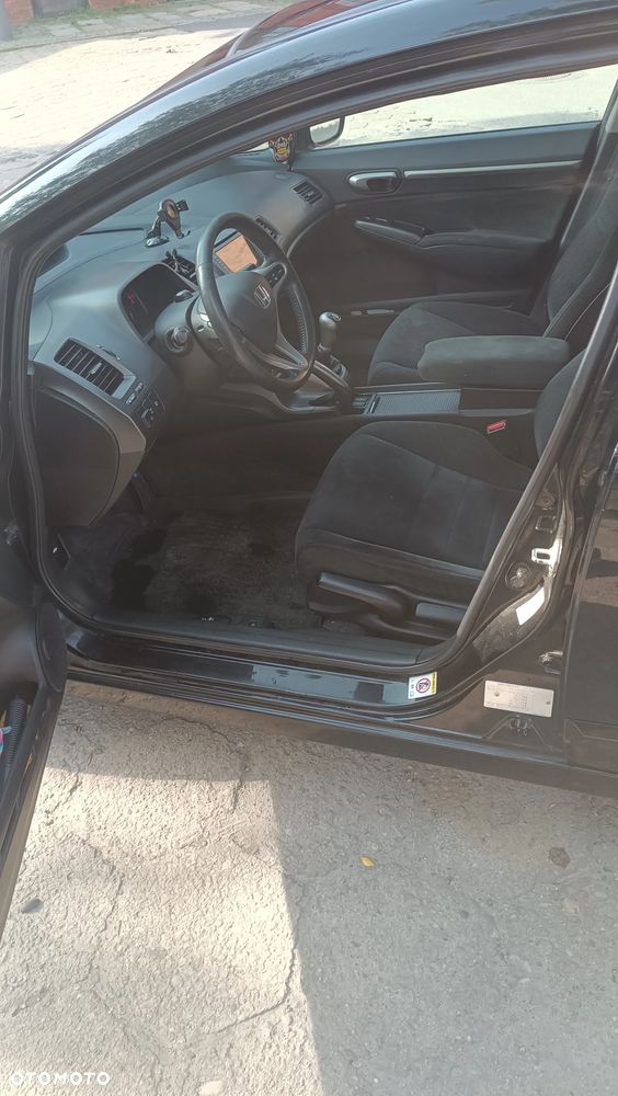 Honda Civic 1.8 Executive - 9
